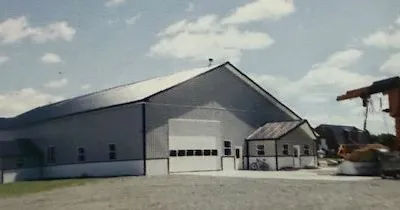 Large commercial building framed with Truss-Worthy trusses